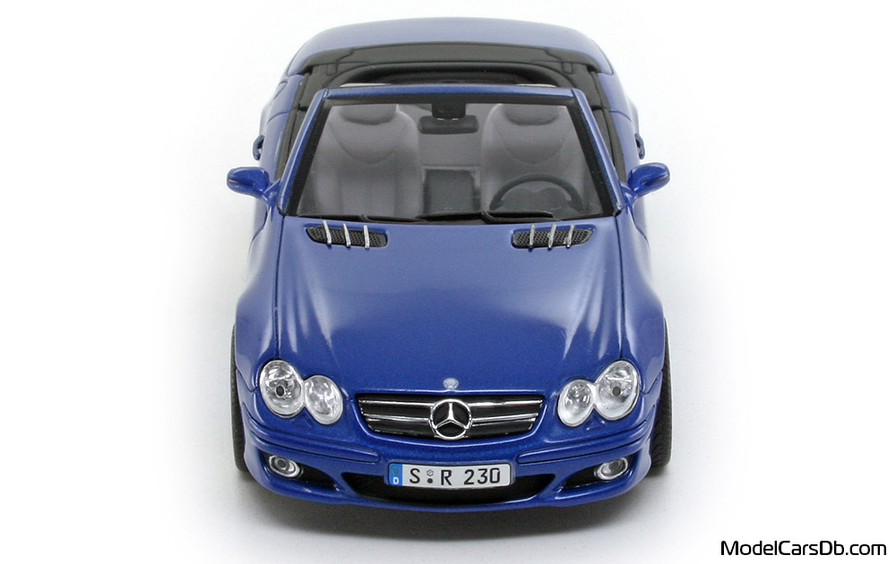 2006 - Mercedes SL 500 (R230) Minichamps 1/43 (Син) Предница