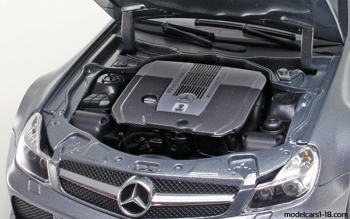 2009 - Mercedes SL 65 AMG Black Series (R230) Minichamps 1/18 (Сив) Двигател