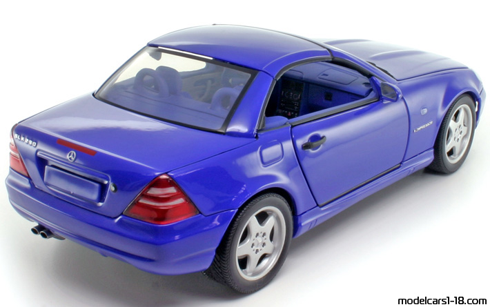 1997 - Mercedes SLK AMG (R170) UT 1/18 (Син) Задна дясна страна