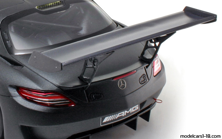 2011 - Mercedes SLS AMG GT3 (C197) Minichamps 1/18 (Сив) Багажник / Отварящи се фарове