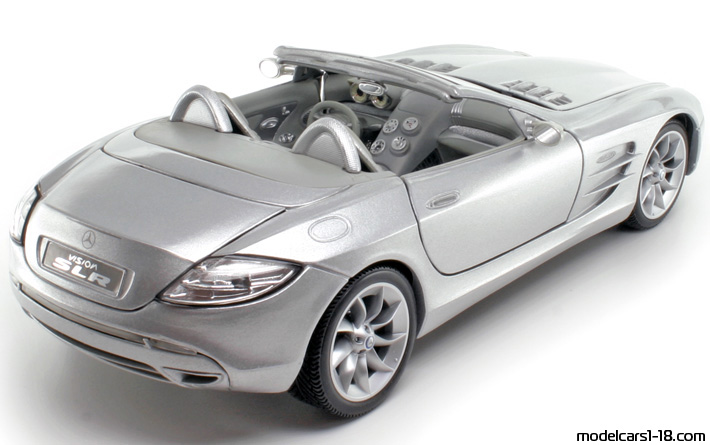 1999 - Mercedes Vision SLR Concept Maisto 1/18 (Сребрист) Задна дясна страна