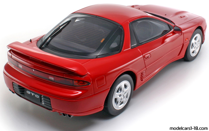 1990 - Mitsubishi 3000 GTO Otto Models 1/18 (Червен) Задна дясна страна
