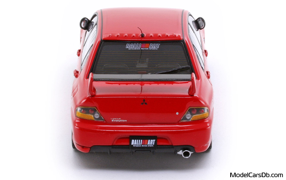 2005 - Mitsubishi Lancer EVO IX AutoArt 1/43 (Червен) Задница