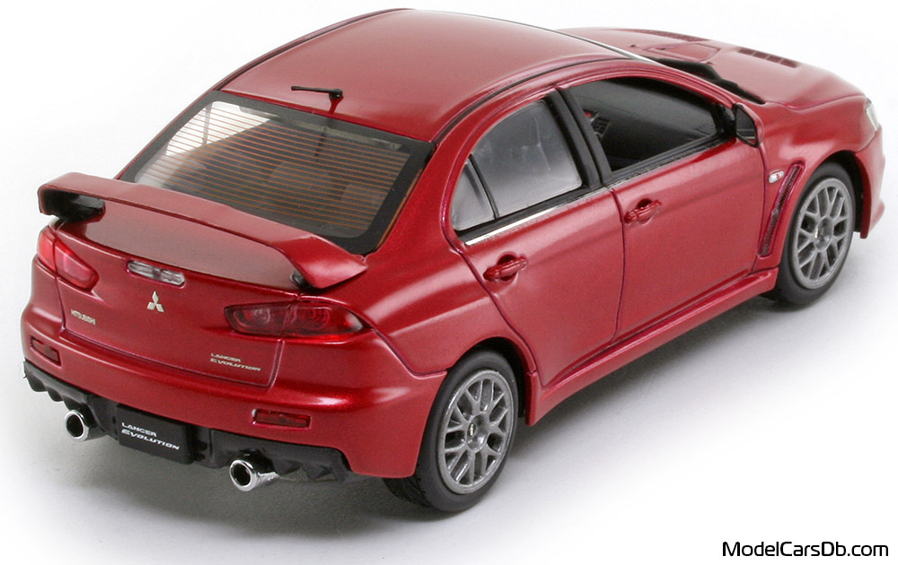 2008 - Mitsubishi Lancer EVO X Vitesse 1/43 (Червен) Задна дясна страна