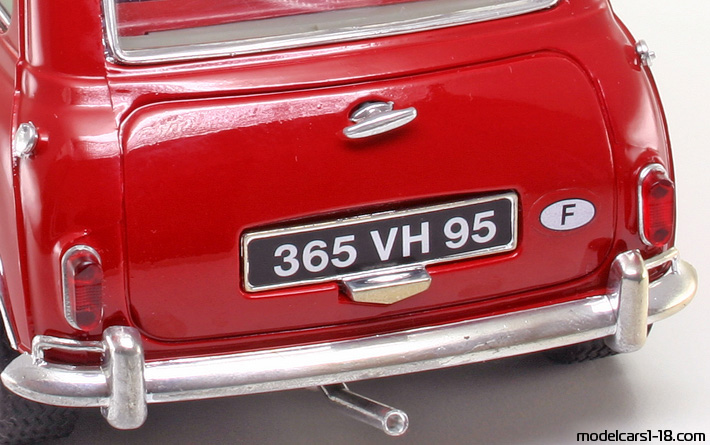 1964 - Morris Mini Cooper S Solido 1/16 (Червен / Бял) Багажник / Отварящи се фарове