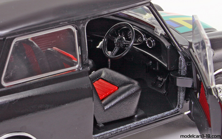 1964 - Morris Mini Cooper S Solido 1/16 (Черен) Интериор арматурно табло