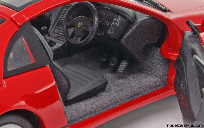 1989 - Nissan 300ZX Twin Turbo (Z32) Kyosho 1/18 (Червен) Интериор арматурно табло