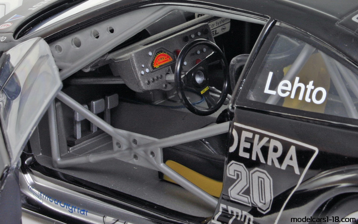 1995 - Opel Calibra V6 DTM UT 1/18 (Черен / Бял) Интериор арматурно табло