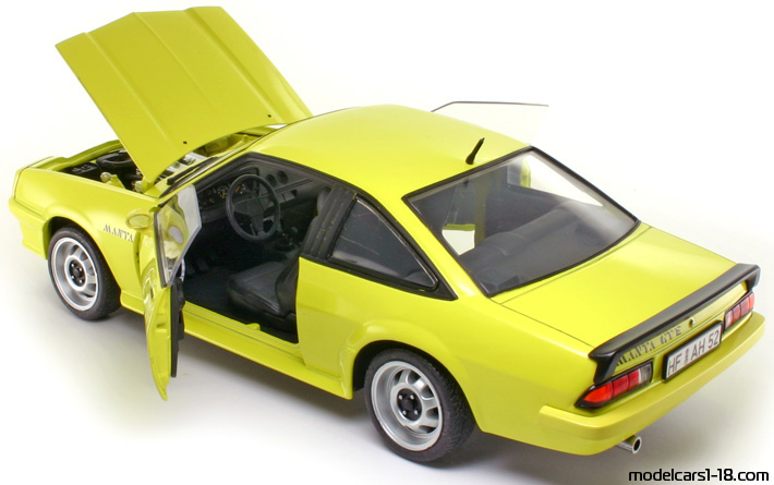 1982 - Opel Manta GT/E Revell 1/18 (Жълт) Отваряеми части