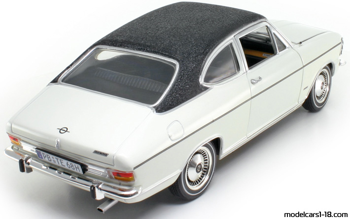1967 - Opel Olympia Revell 1/18 (Бял / Черен) Задна дясна страна