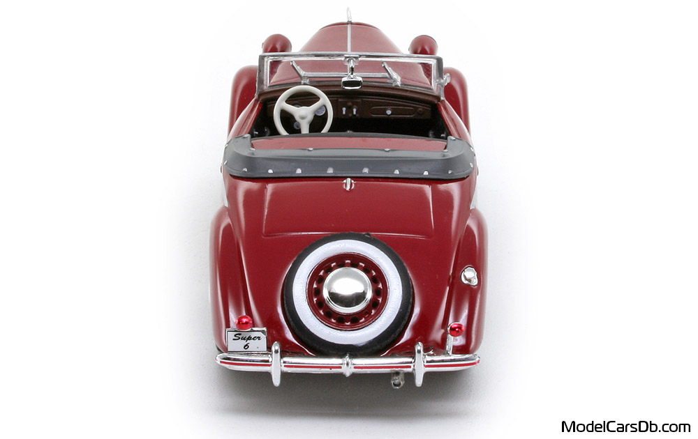1937 - Opel Super 6 Cabriolet Altaya 1/43 (Червен) Задница