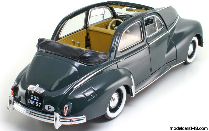 1954 - Peugeot 203 Decouverable Solido 1/18 (Зелен) Задна дясна страна