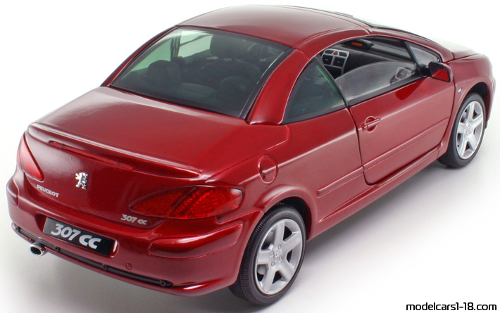 2003 - Peugeot 307 CC Solido 1/18 (Червен) Задна дясна страна