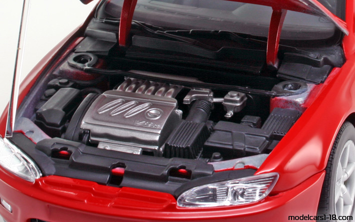 1995 - Peugeot 406 Gate 1/18 (Red) Двигател