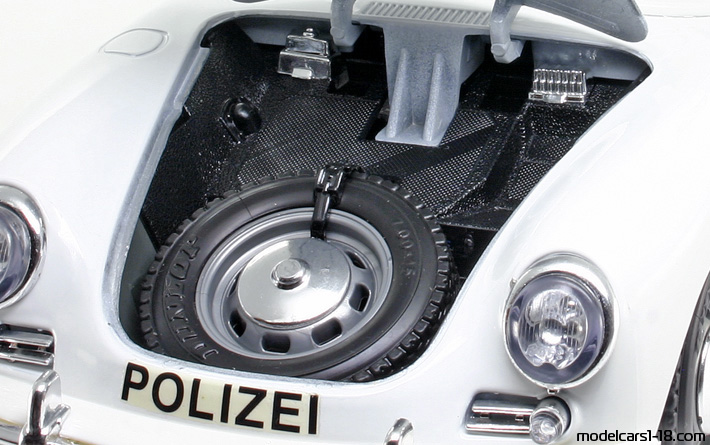 1961 - Porsche 356 B Police Bburago 1/18 (Бял) Багажник / Отварящи се фарове