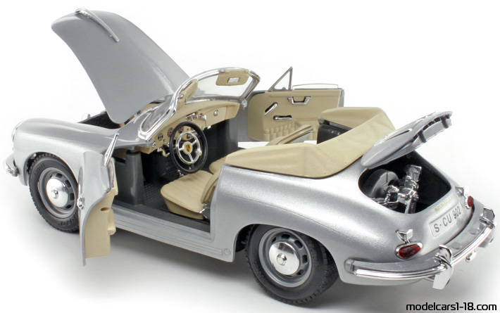 1961 - Porsche 356 B Bburago 1/18 (Сребрист) Отваряеми части
