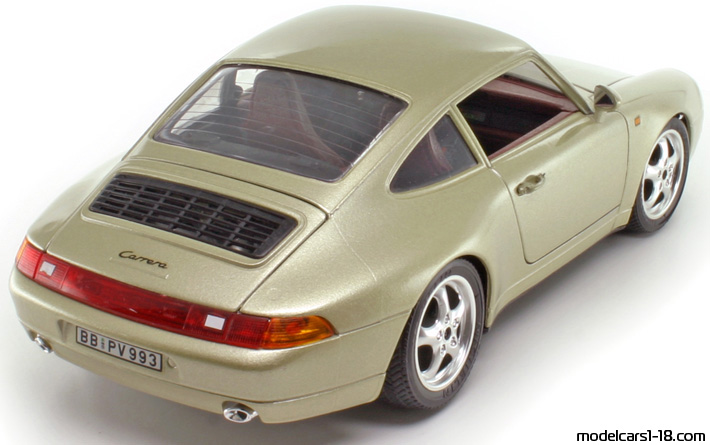 1993 - Porsche 911 Carrera (993) Bburago 1/18 (Кафяв) Задна дясна страна