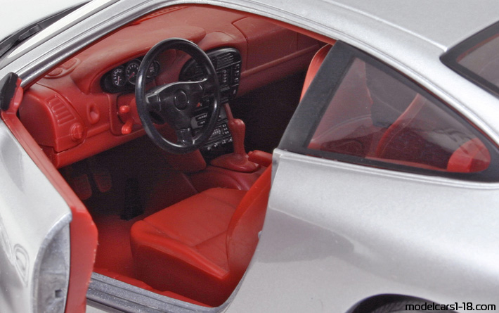 1997 - Porsche 911 Carrera (996) Gate 1/18 (Светло сребрист) Интериор арматурно табло