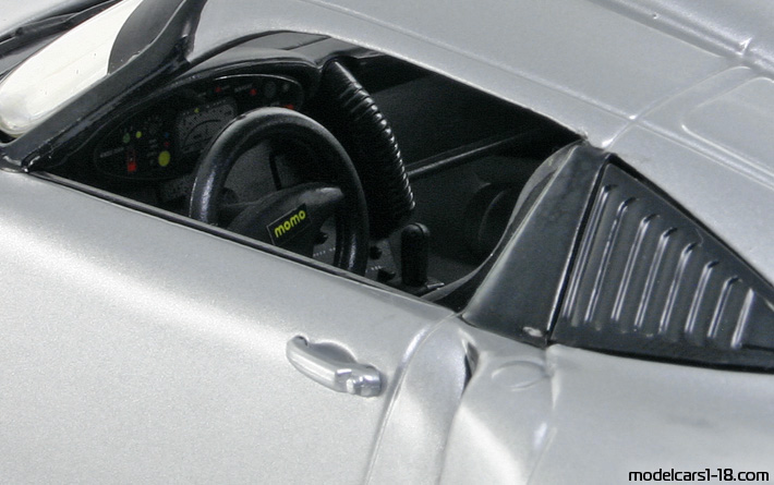 1996 - Porsche 911 GT1 Anson 1/18 (Сребрист) Интериор арматурно табло