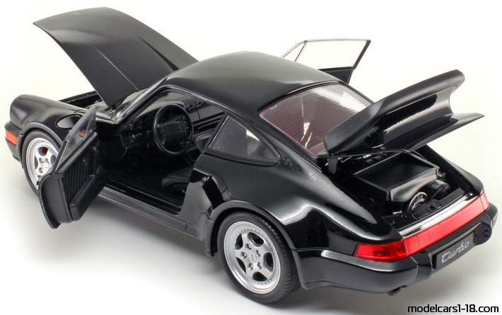 1992 - Porsche 911 Turbo (964) Welly 1/18 (Черен) Отваряеми части