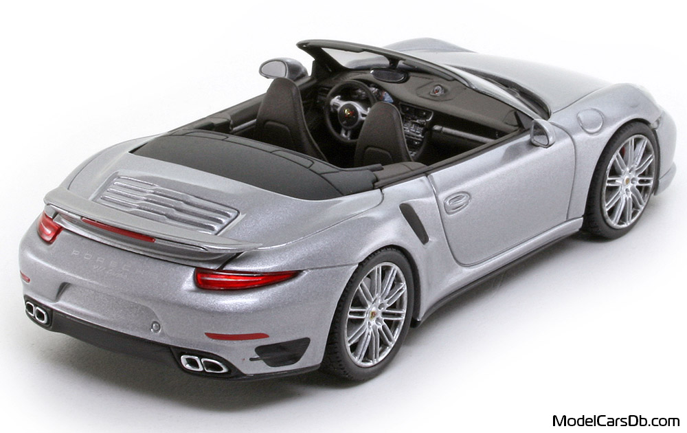 2014 - Porsche 911 Turbo Cabriolet (991) Minichamps 1/43 (Сребрист) Задна дясна страна