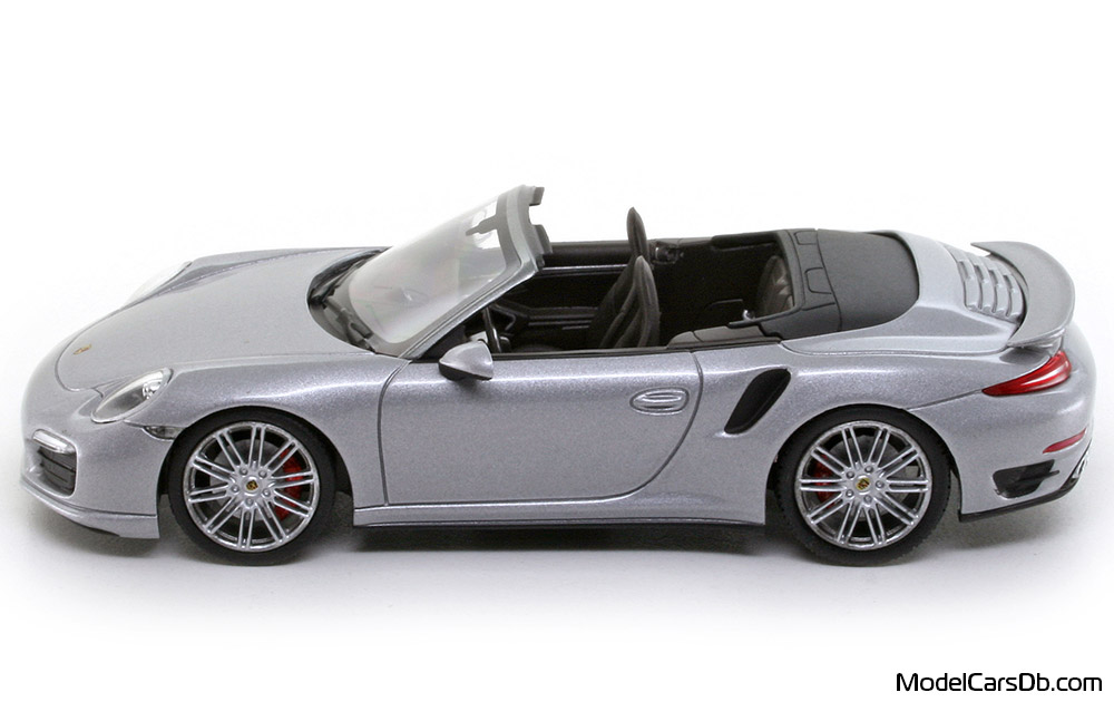2014 - Porsche 911 Turbo Cabriolet (991) Minichamps 1/43 (Сребрист) Страна