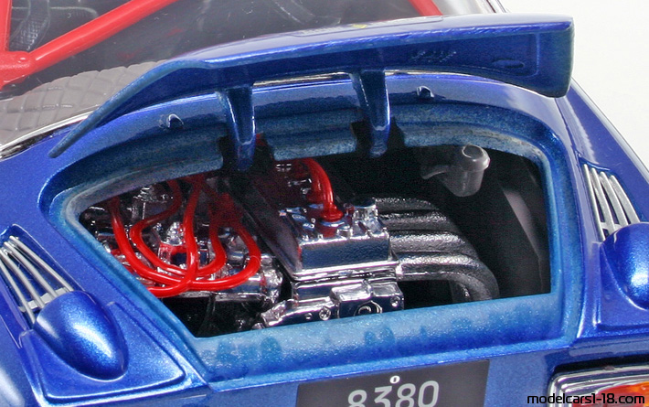 1971 - Renault Alpine A110 1600S Bburago 1/16 (Син / Бял) Двигател