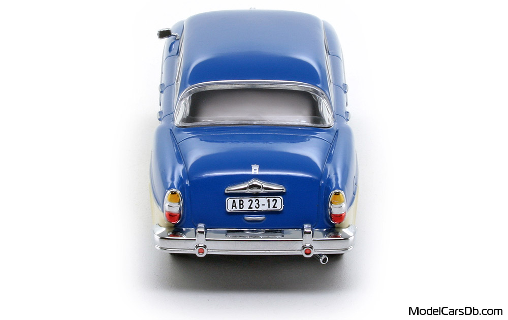 1956 - Sachsenring P240 Altaya 1/43 (Син / Бял) Задница