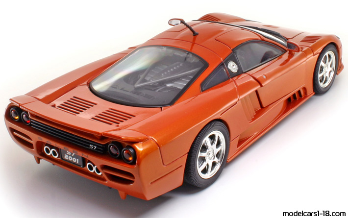 2000 - Saleen S7 Motor Max 1/18 (Оранжев) Задна дясна страна