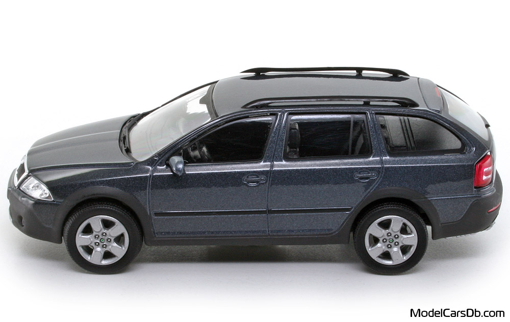 2007 - Skoda Octavia Scout Abrex 1/43 (Сив) Страна