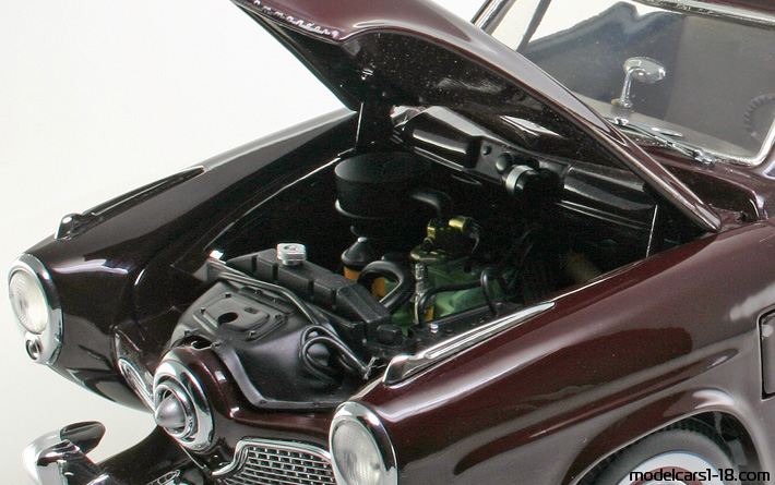 1951 - Studebaker Champion Starlight Highway 61 1/18 (Червен) Двигател