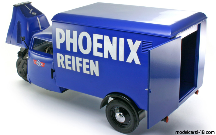 1952 - Tempo Hanseat Minichamps 1/18 (Син) Отваряеми части