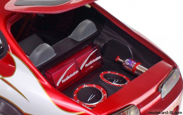 1993 - Toyota Supra (A80) Jada Toys 1/18 (Червен / Бял) Багажник / Отварящи се фарове