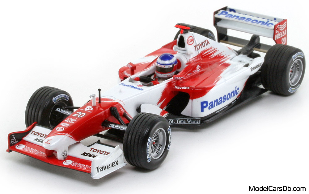 2003 - Toyota TF103 Launch Version (TF102) Minichamps 1/43 (Бял / Червен) Предна лява страна