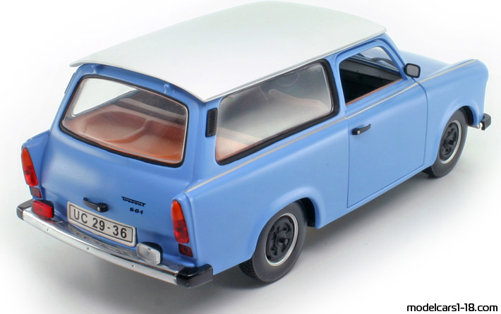 1963 - Trabant 601 (P60) Universal Sun Star 1/18 (Син / Бял) Задна дясна страна