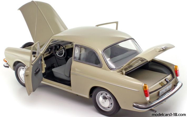 1969 - Volkswagen 1600 L Minichamps 1/18 (Злаетн) Отваряеми части