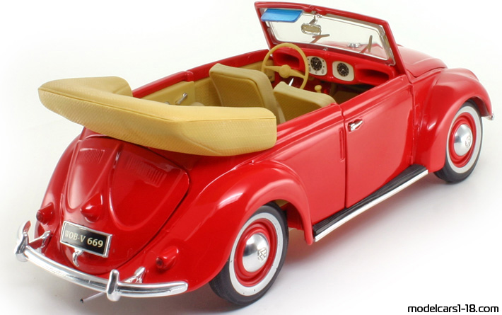 1951 - Volkswagen Beetle (Kaefer) Maisto 1/18 (Червен) Задна дясна страна