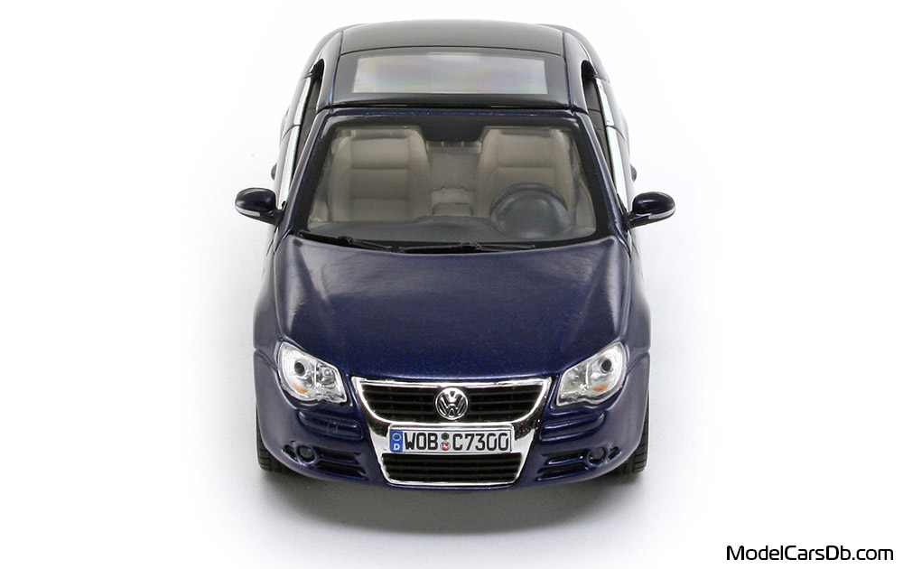 2006 - Volkswagen Eos Norev 1/43 (Син) Предница