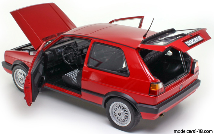 1989 - Volkswagen Golf GTI G60 Norev 1/18 (Червен) Отваряеми части