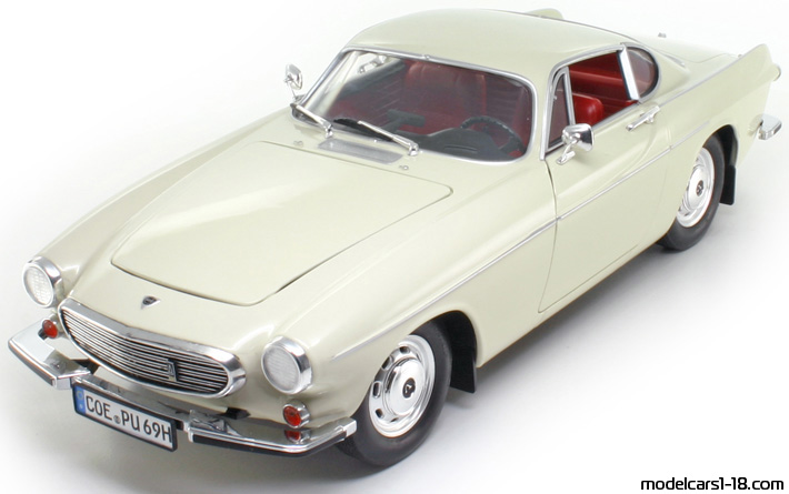 1967 - Volvo P1800 S Revell 1/18 (White) Предна лява страна