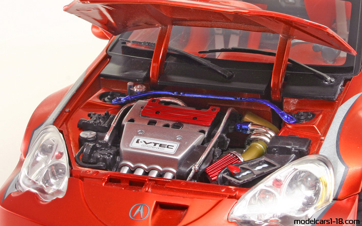 2002 - Acura RSX ERTL 1/18 (Rot) Motor