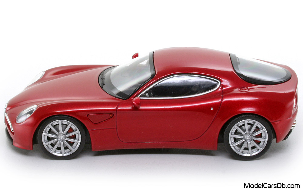 2003 - Alfa Romeo 8C Competizione Concept Minichamps 1/43 (Rot) Seite
