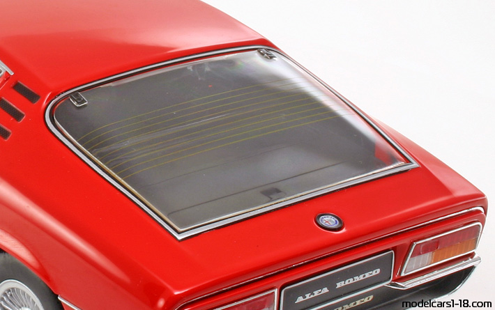 1970 - Alfa Romeo Montreal KK-Scale 1/18 (Rot) Kofferraum / Klappbare Scheinwerfer