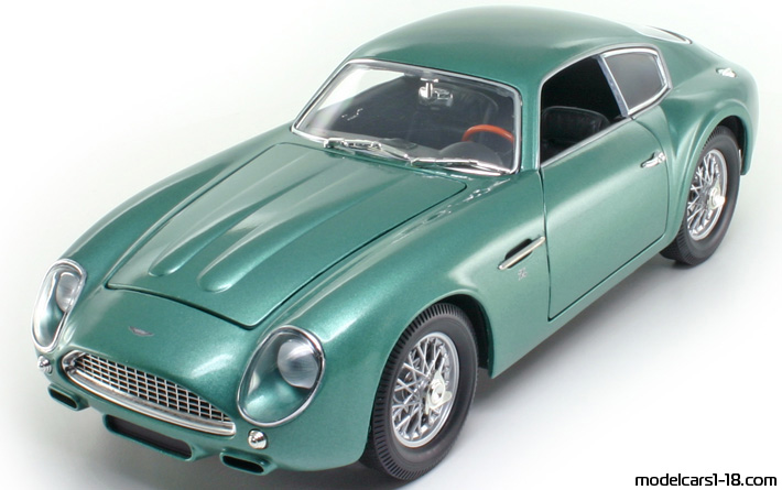 1961 - Aston Martin DB4 GT Zagato Road Signature 1/18 (Grün) Vorne linke Seite