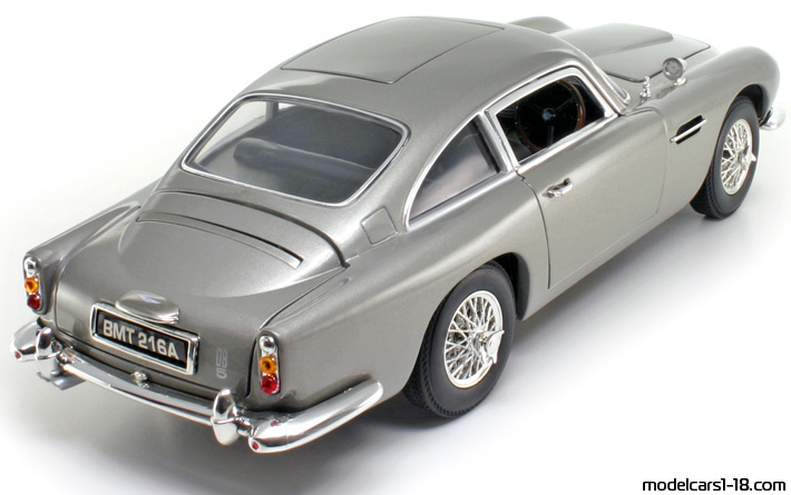 1965 - Aston Martin DB5 (James Bond) Beanstalk 1/18 (Silber) Hinten rechte seite