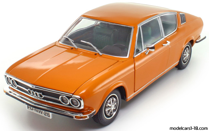 1970 - Audi 100 Coupe S (C1) Anson 1/18 (Orange) Vorne linke Seite