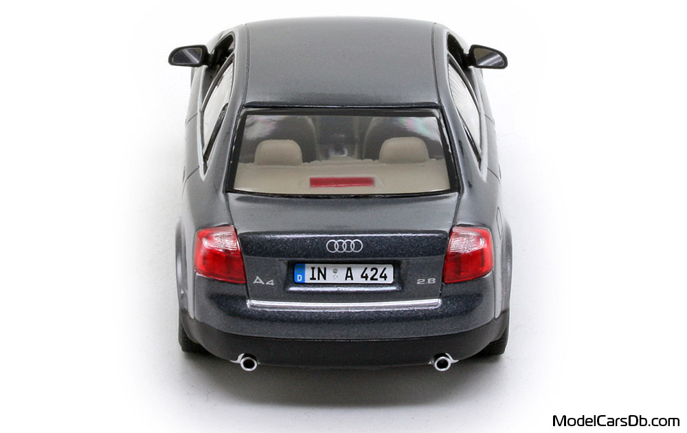 2000 - Audi A4 (B6) Minichamps 1/43 (Grau) Heck