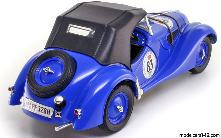1936 - BMW 328 Ricko 1/18 (Blau) Hinten rechte seite