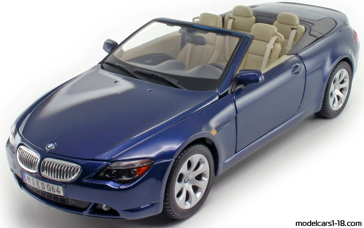 2005 - BMW 645 Ci (E64) Maisto 1/18 (Blau) Vorne linke Seite