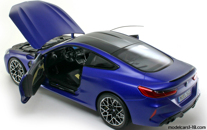 2020 - BMW M8 Competition (F91) Minichamps 1/18 (Rot) Zu öffnende Teile